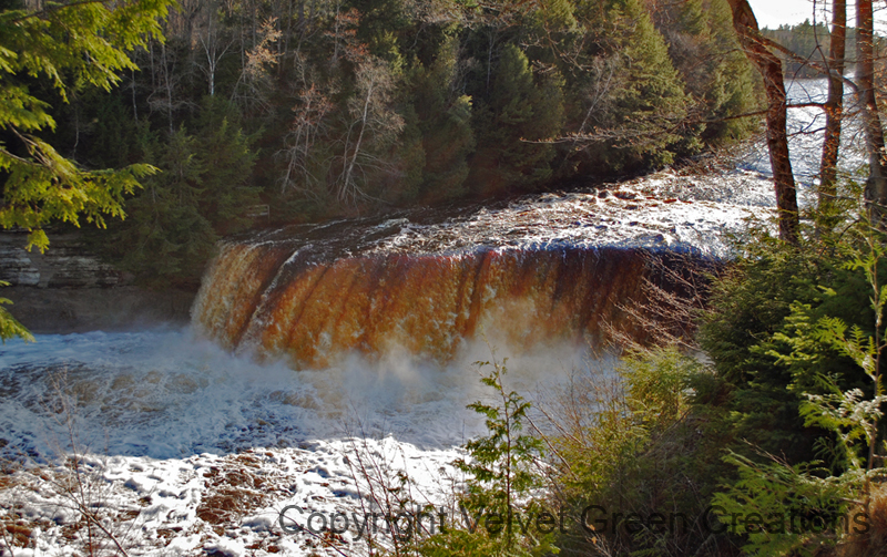 Upper Tahquamenon Falls